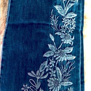 LVPL EMBROIDERED JEANS 1 of a kind❣️❣️